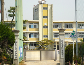河曲幼稚園・小学校